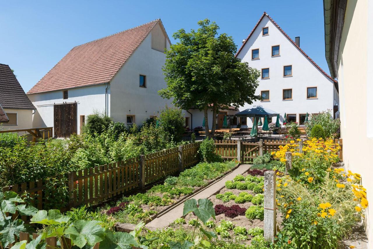 Gasthof-Pension Brauner Hirsch In Alfeld - Mittelfranken 외부 사진